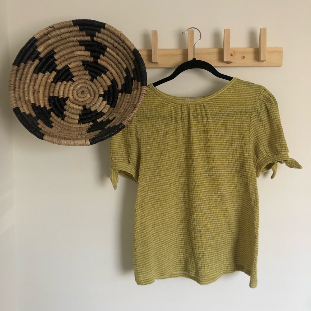 LOFT short sleeve blouse size small